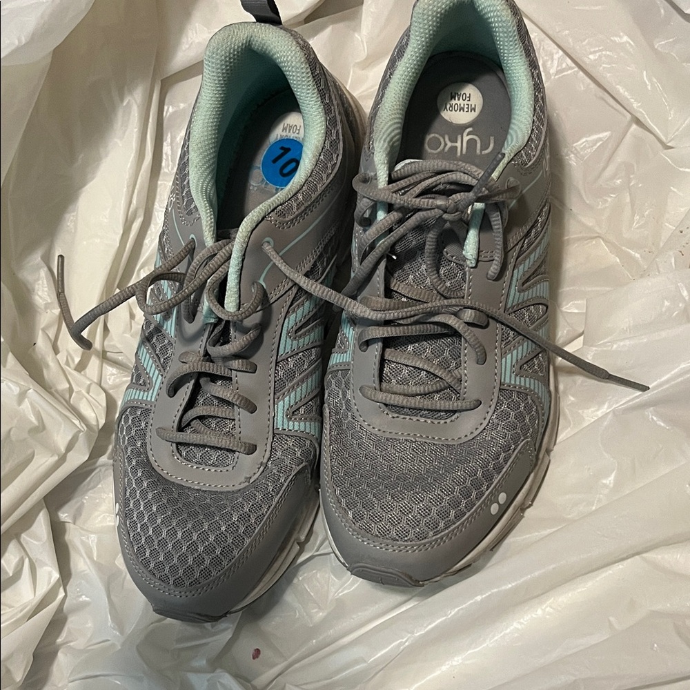 Ryka Women's Gray & Mint Athletic Walking Sneakers